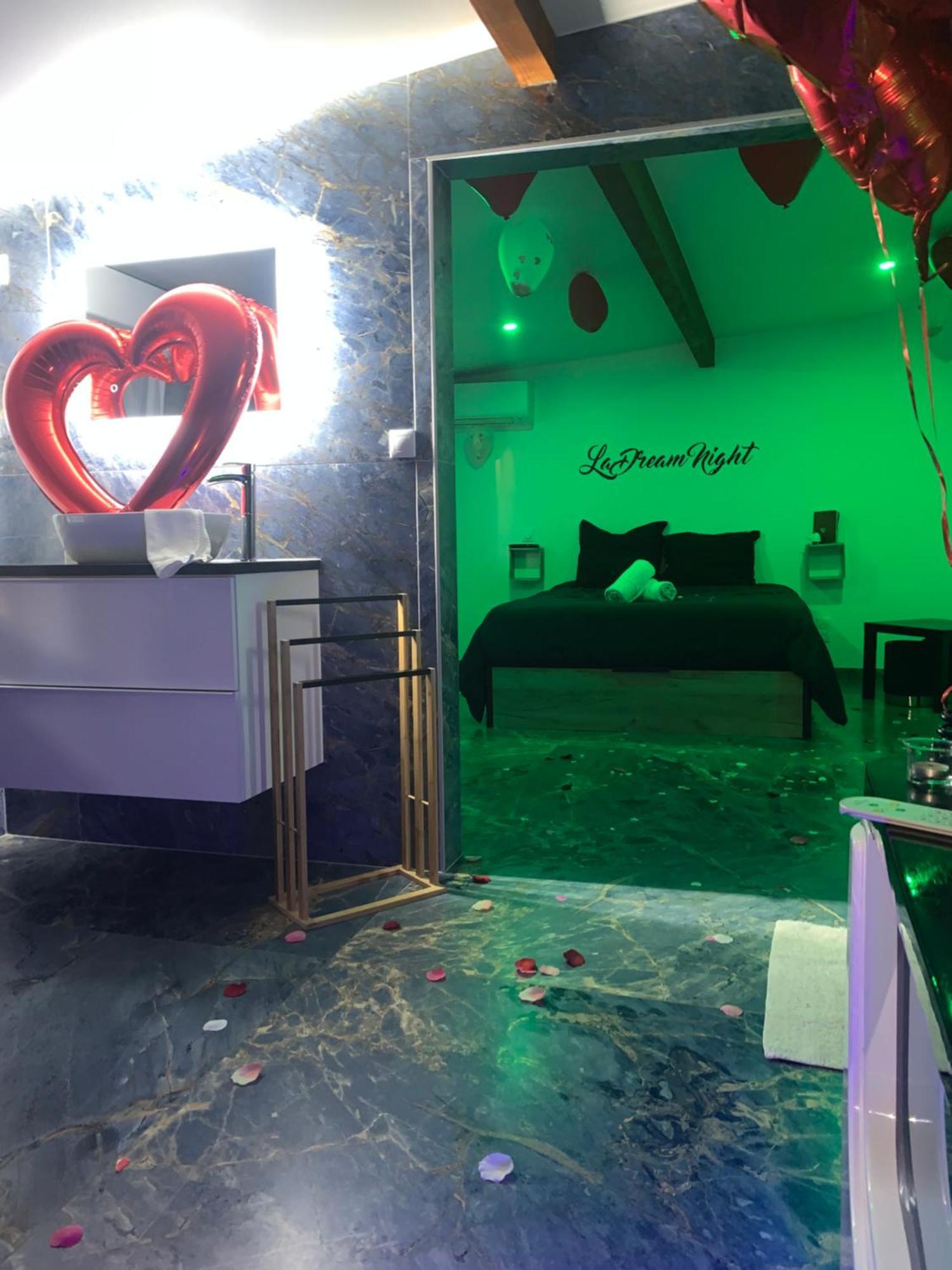 Апартаменты La Dream Night Понто-Комбо Экстерьер фото